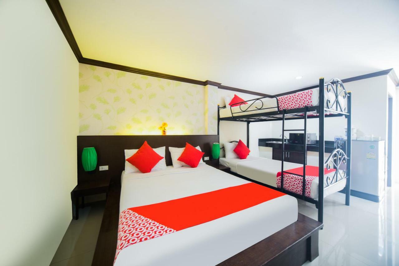 Oyo 232 Patong City Hometel Екстер'єр фото