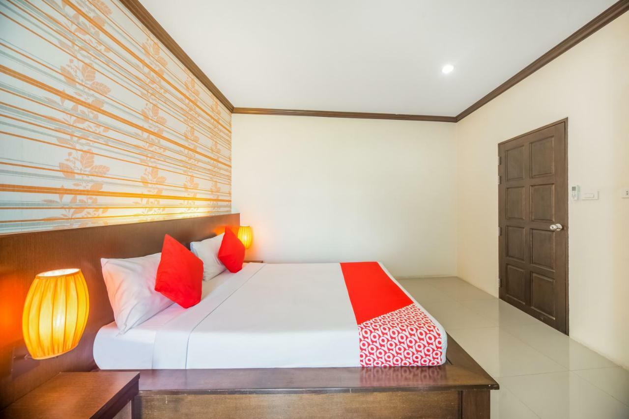 Oyo 232 Patong City Hometel Екстер'єр фото