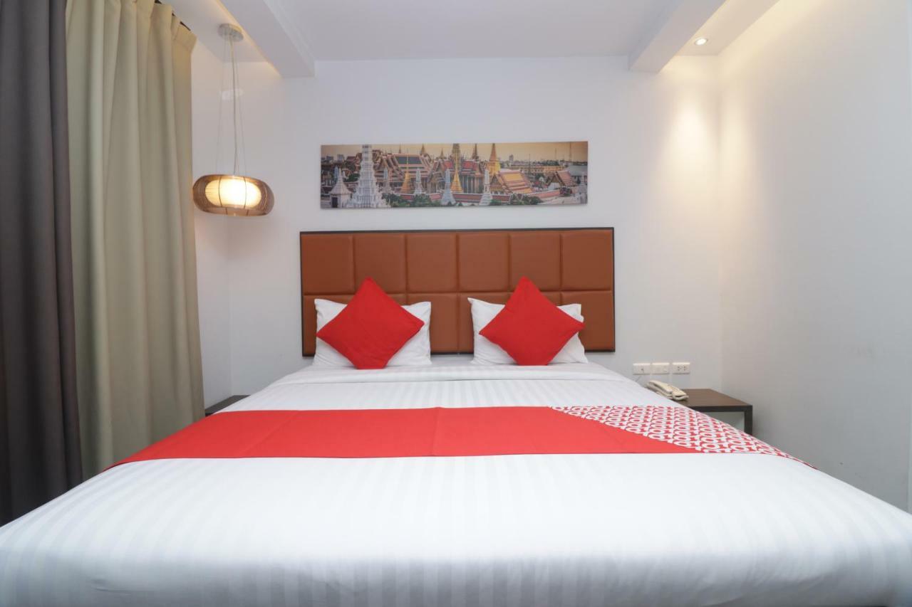 Oyo 232 Patong City Hometel Екстер'єр фото